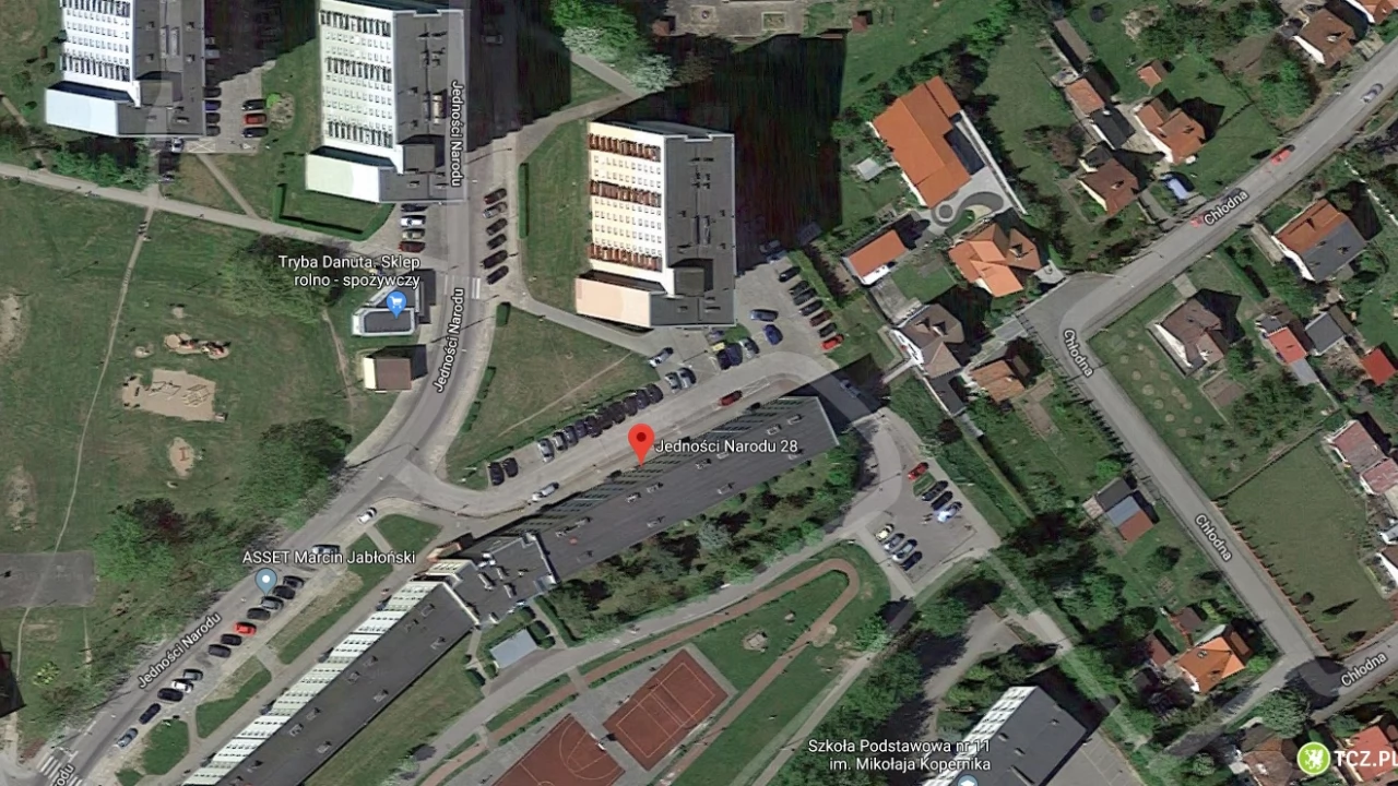 Parkowanie na zakazie aby dojechać do szkoły
