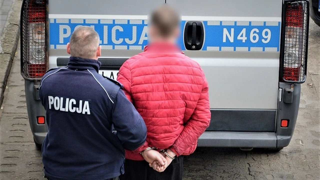 Pelplin. Policja zatrzymała podejrzanego o włamanie do jednego z urzędów