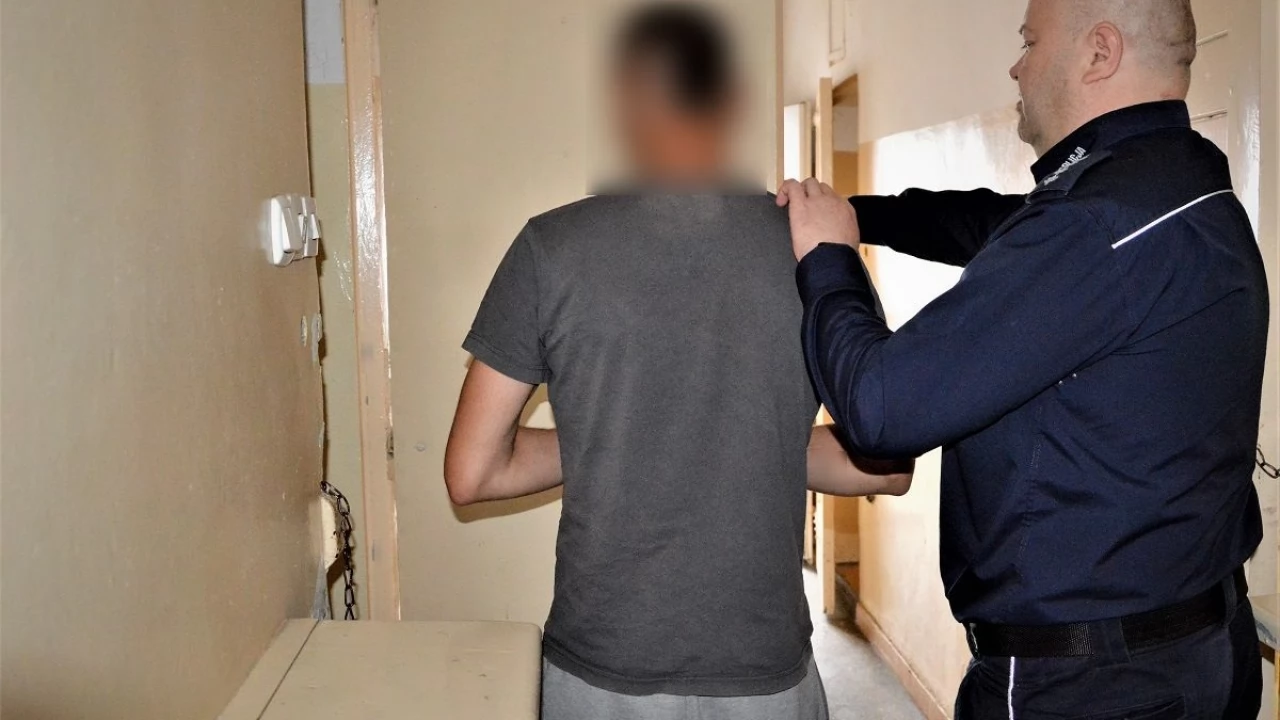 Płacił znalezioną kartą. Grozi mu 10 lat więzienia