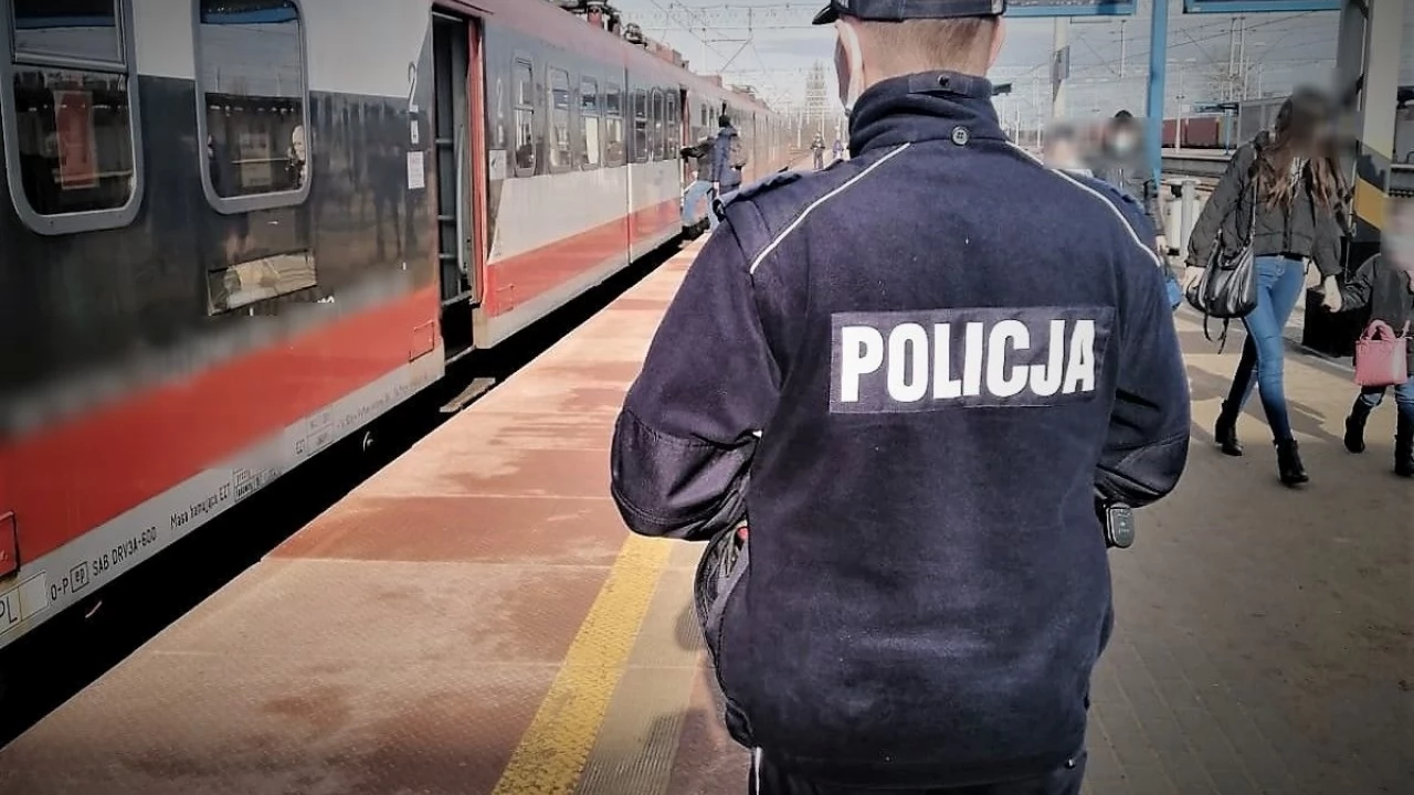 Po służbie, ale czujni. Wywiadowcy z Tczewa zatrzymali osobę poszukiwaną