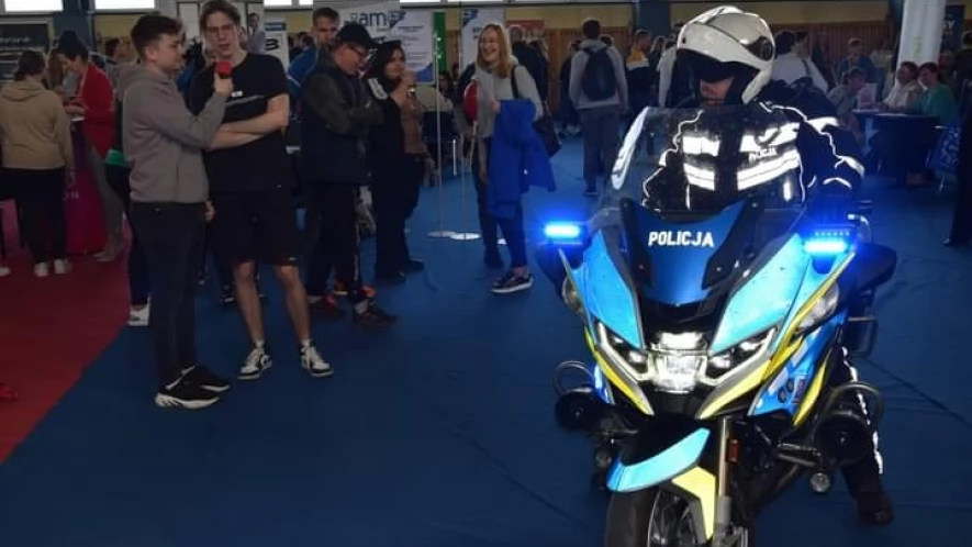 Podczas Targów Pracy zachęcali do wstąpienia do służby
