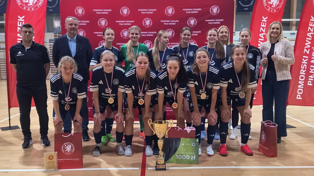 Pogoń z Pucharem Polski Kobiet R-GOL.com w futsalu na szczeblu wojewódzkim