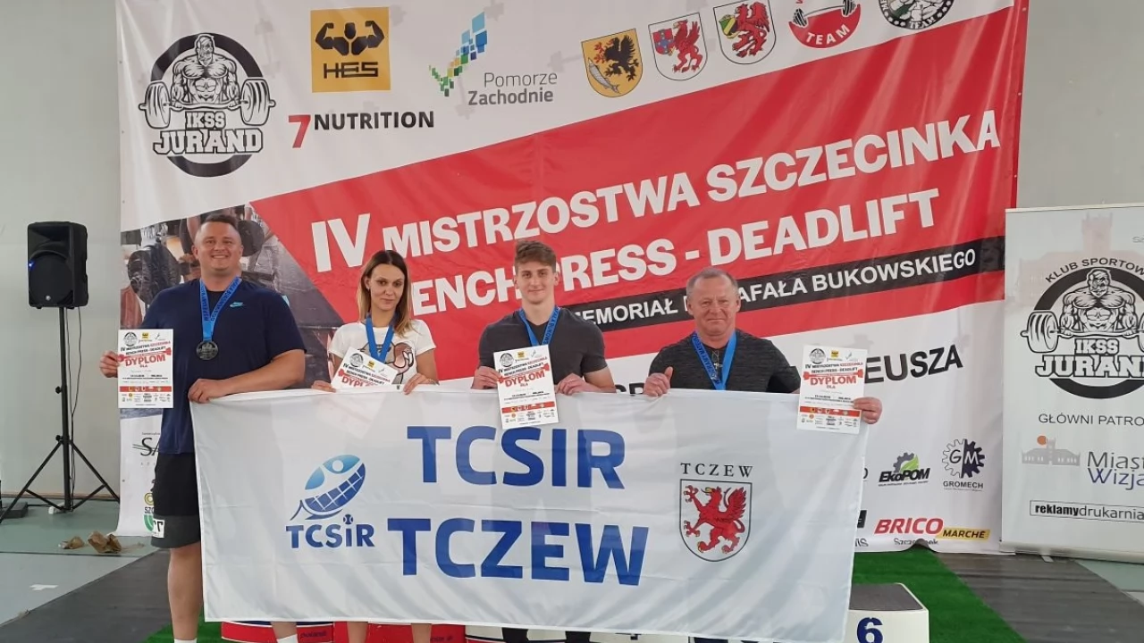 "Pojechali i pozamiatali". Świetny występ zawodników TCSiR, udany debiut Agnieszki Ćwiklińskiej