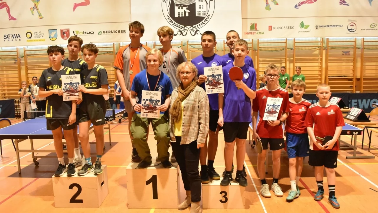 Półfinał Wojewódzki w Tenisa Stołowego