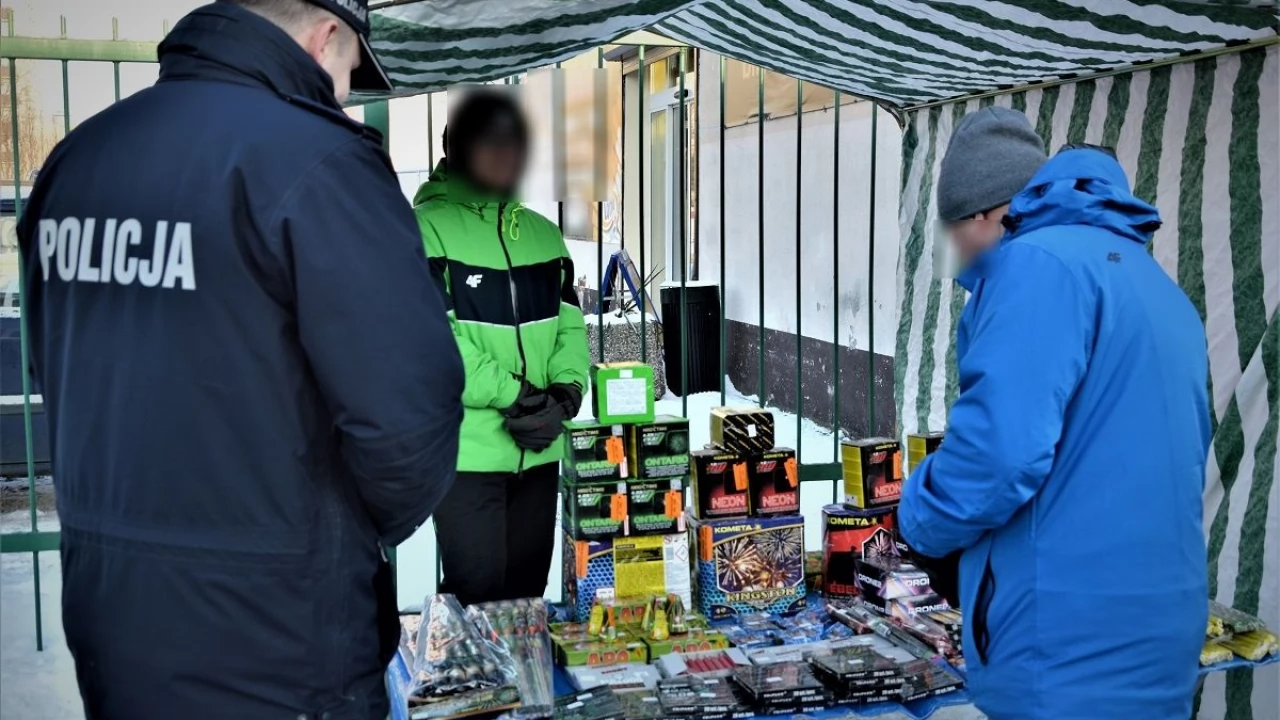 Policja kontroluje punkty z fajerwerkami
