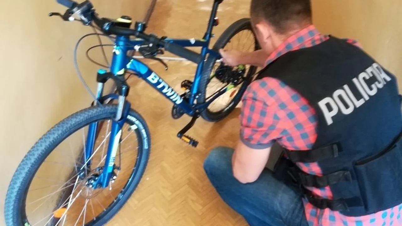 Policjanci szukają właścicieli trzech rowerów