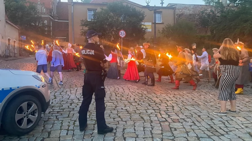Policjanci zabezpieczali VIVAT VASA