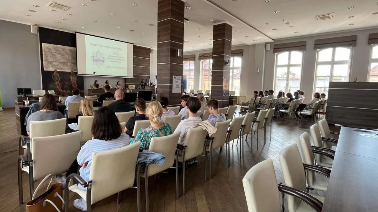 Policjanci zapraszają mieszkańców na debatę społeczną