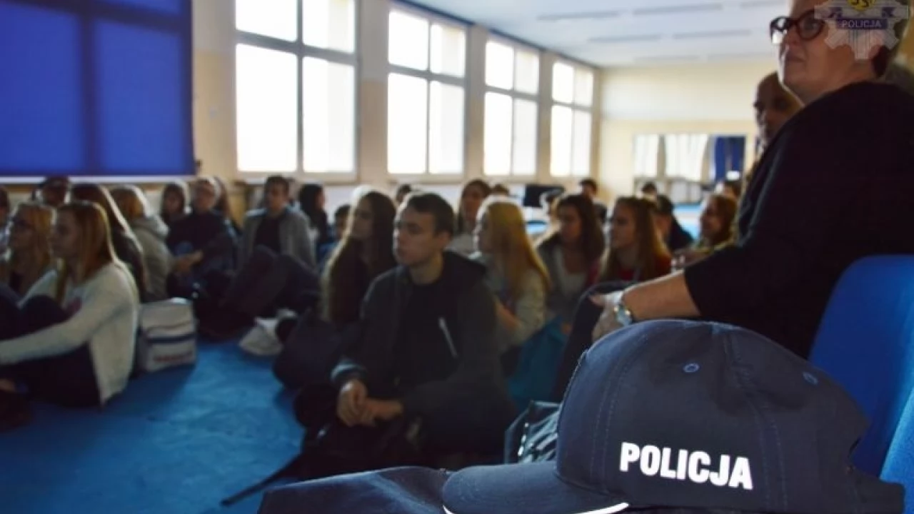 Policjanci zapraszają na debatę
