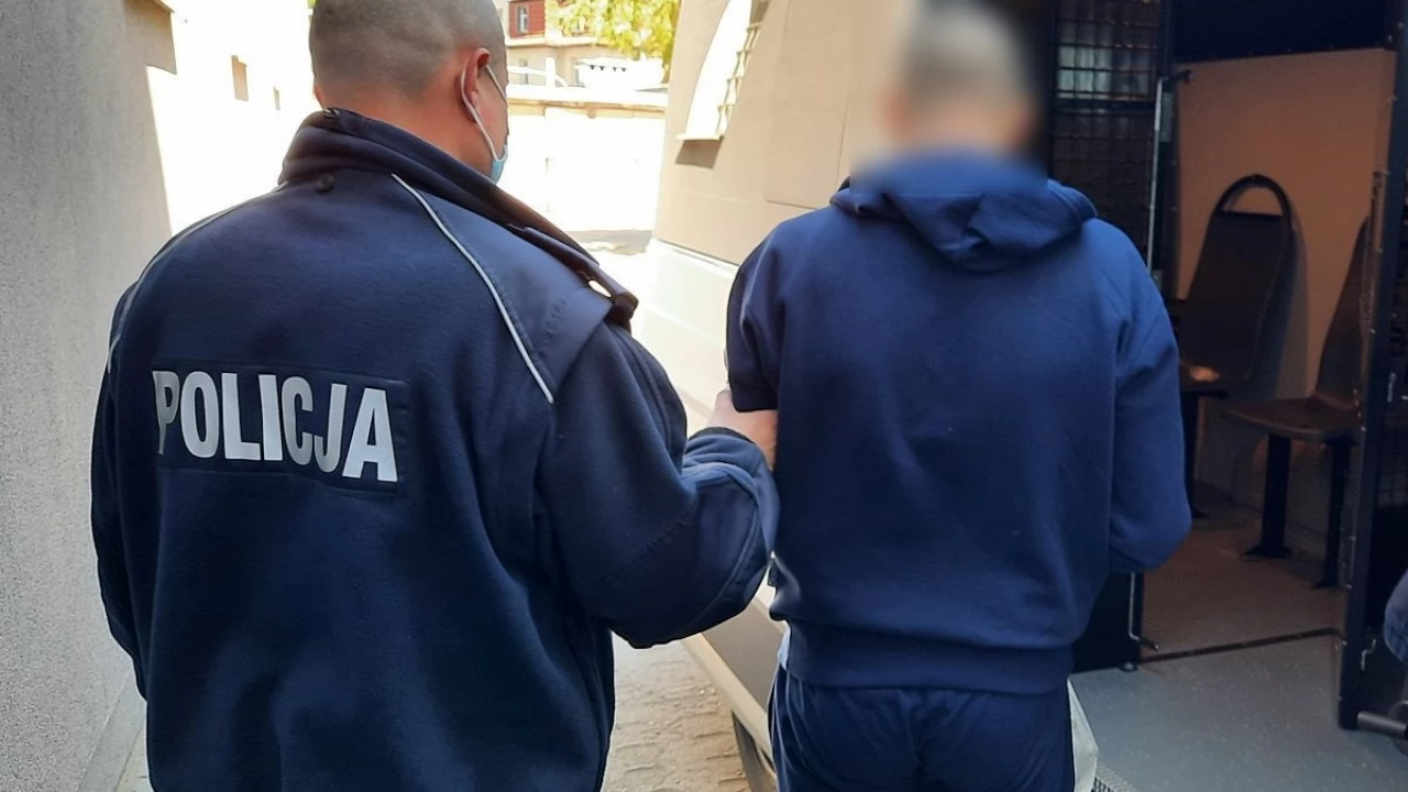 Policjanci zatrzymali poszukiwanego listem gończym