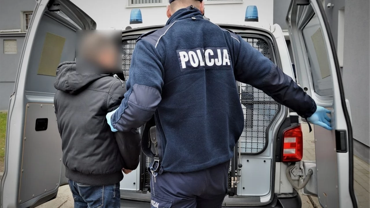 Policyjny dozór oraz nakaz opuszczenia mieszkania dla zatrzymanego 53-latka za znęcanie