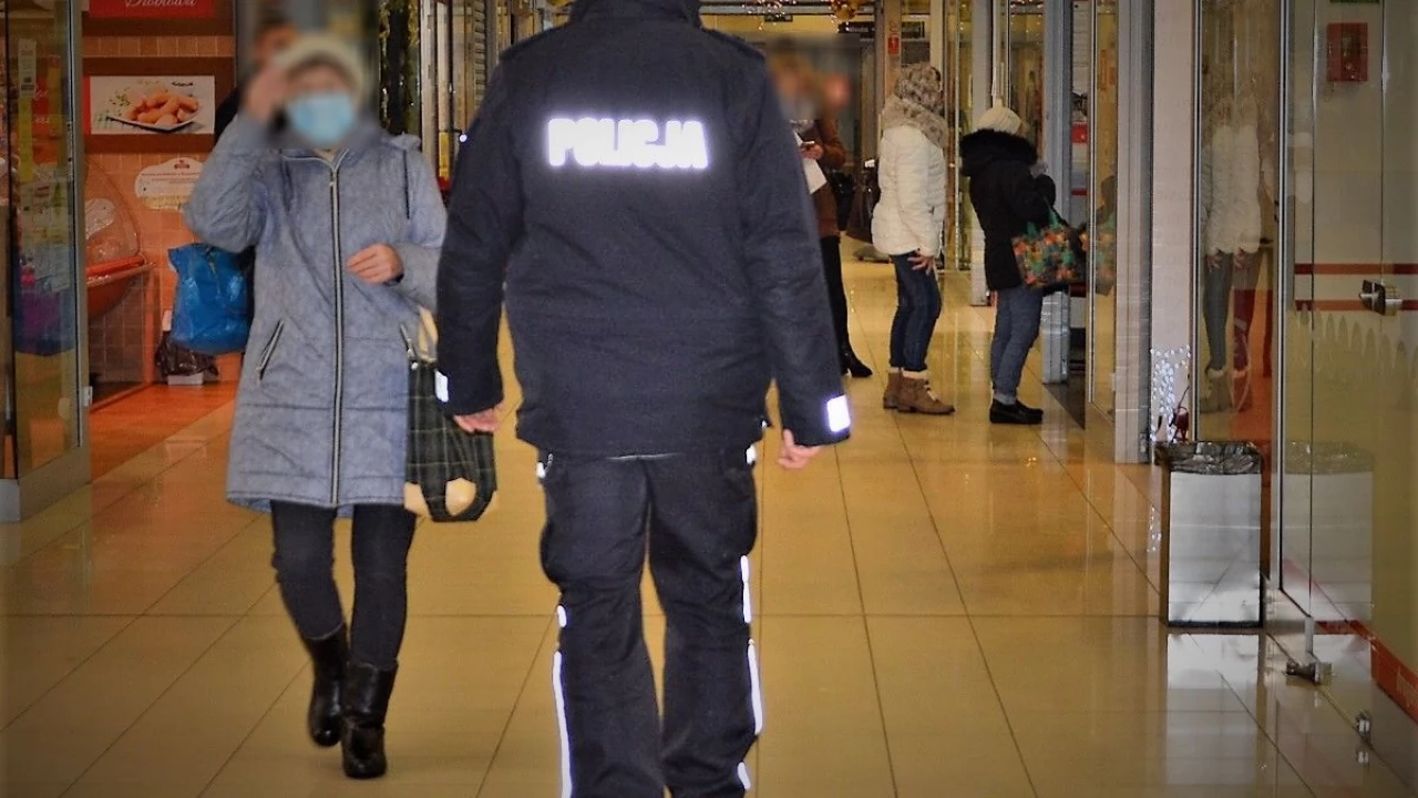 Ponad 400 wykroczeń dotyczących łamania obowiązku noszenia maseczek