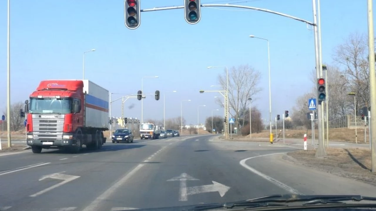 Potrzebna zmiana cyklu świateł?