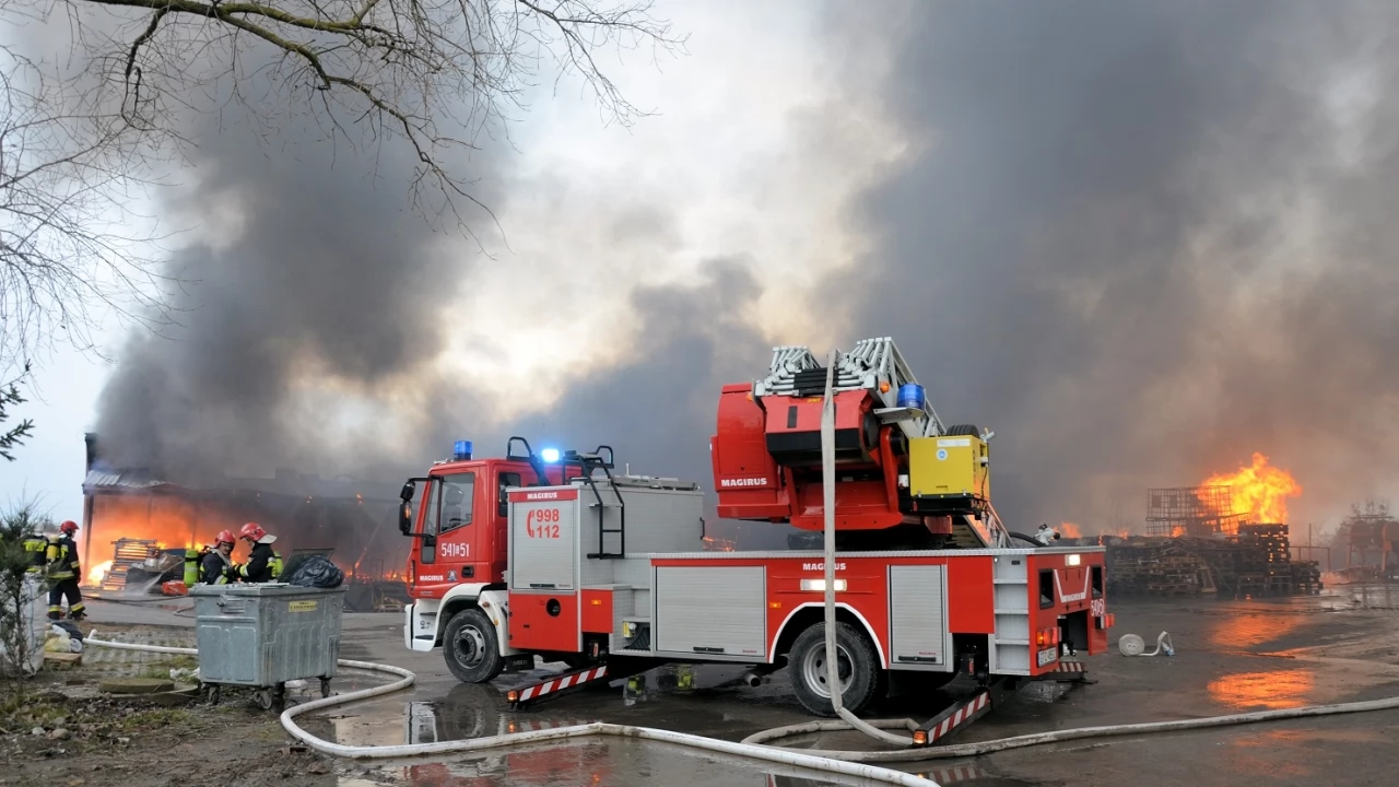 Poważny pożar w Zajączkowie Tczewskim. Kilkanaście zastępów straży na miejscu