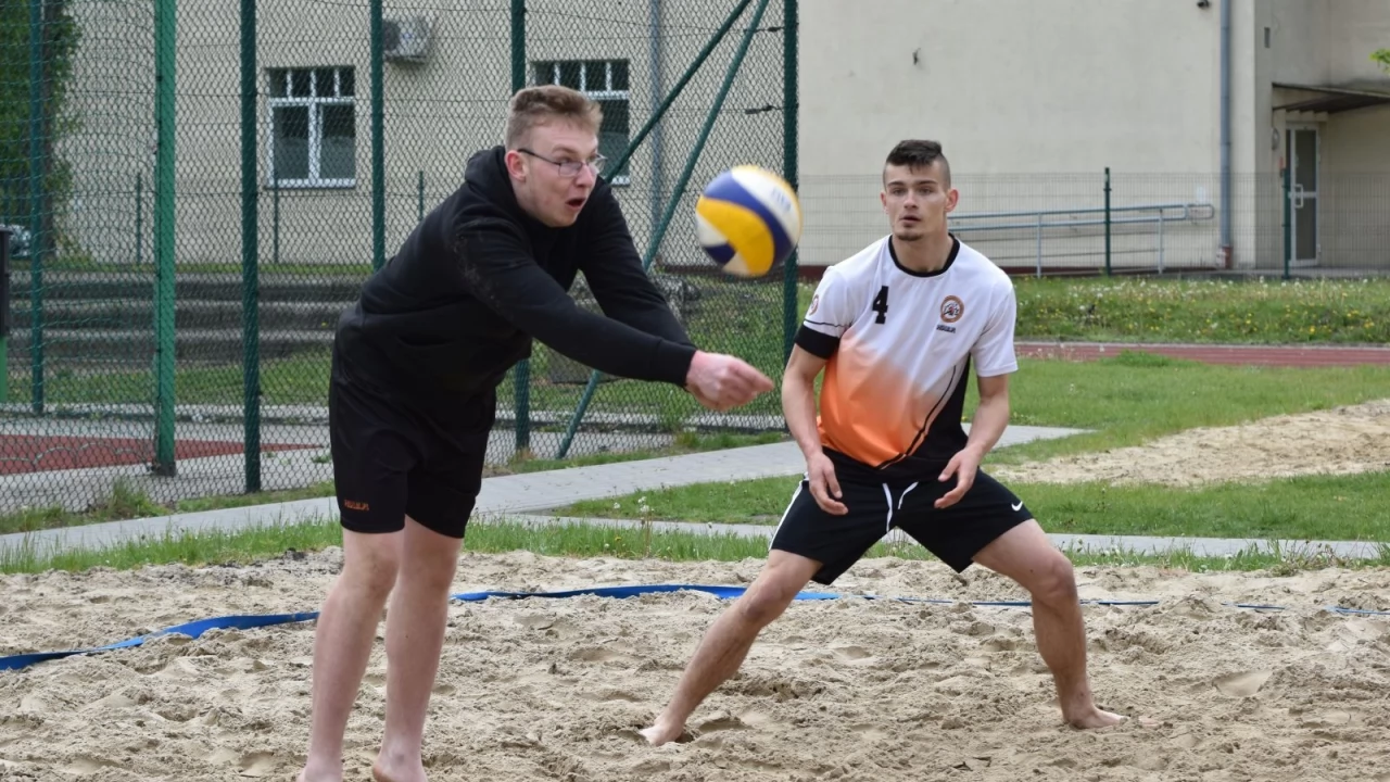 Powiatowa Licealiada w Siatkówce Plażowej Dziewcząt i Chłopców