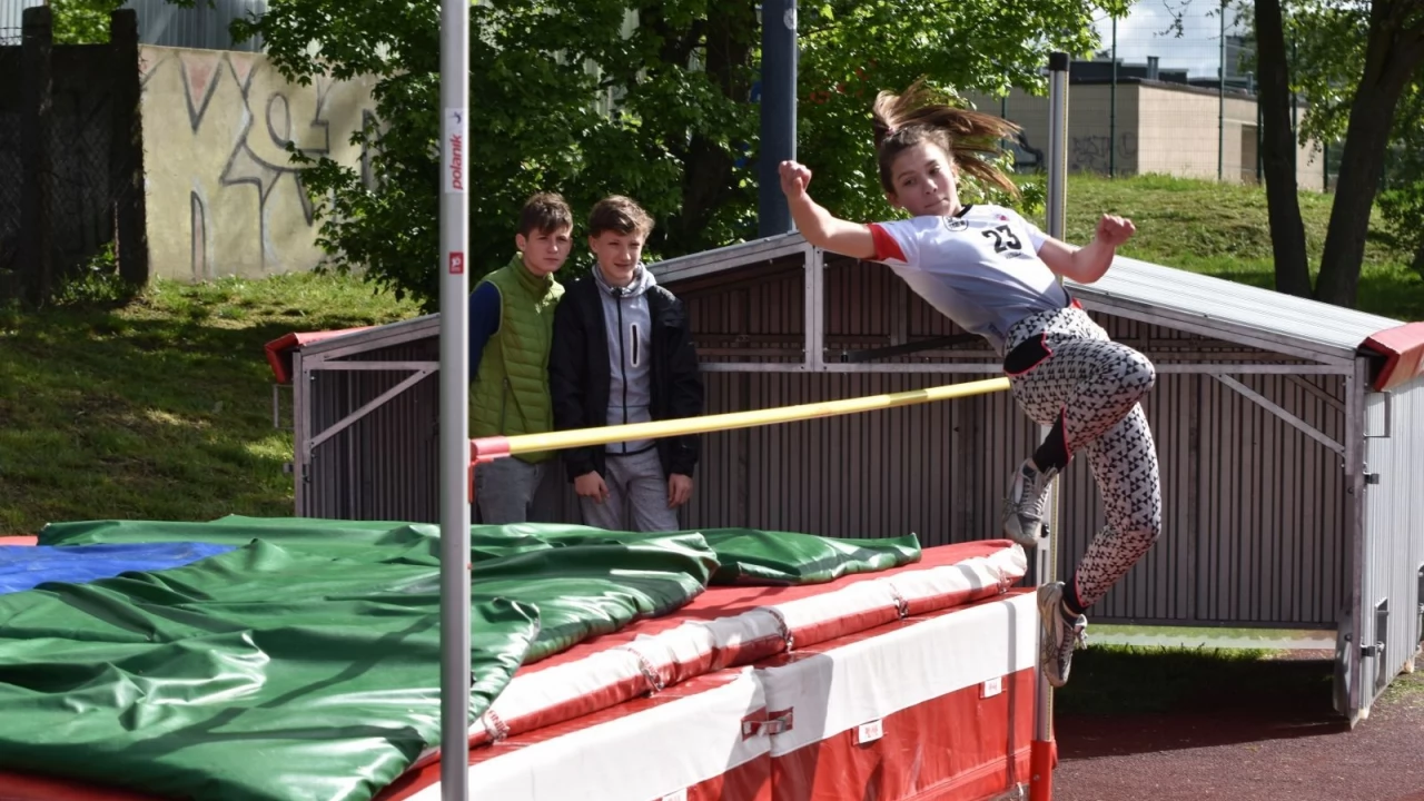 Powiatowe i Miejskie Igrzyska Dzieci w Czwórboju Lekkoatletycznym Dziewcząt