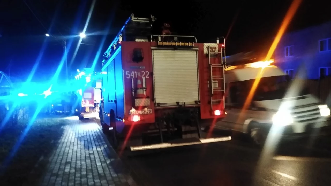 Pożar w Rokitkach. Na miejscu 4 zastępy straży