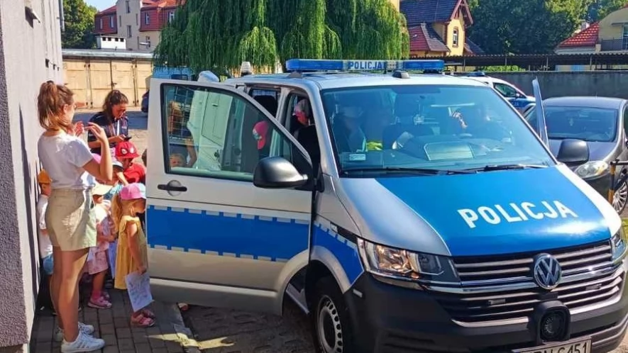 Przedszkolaki z wizytą na komendzie