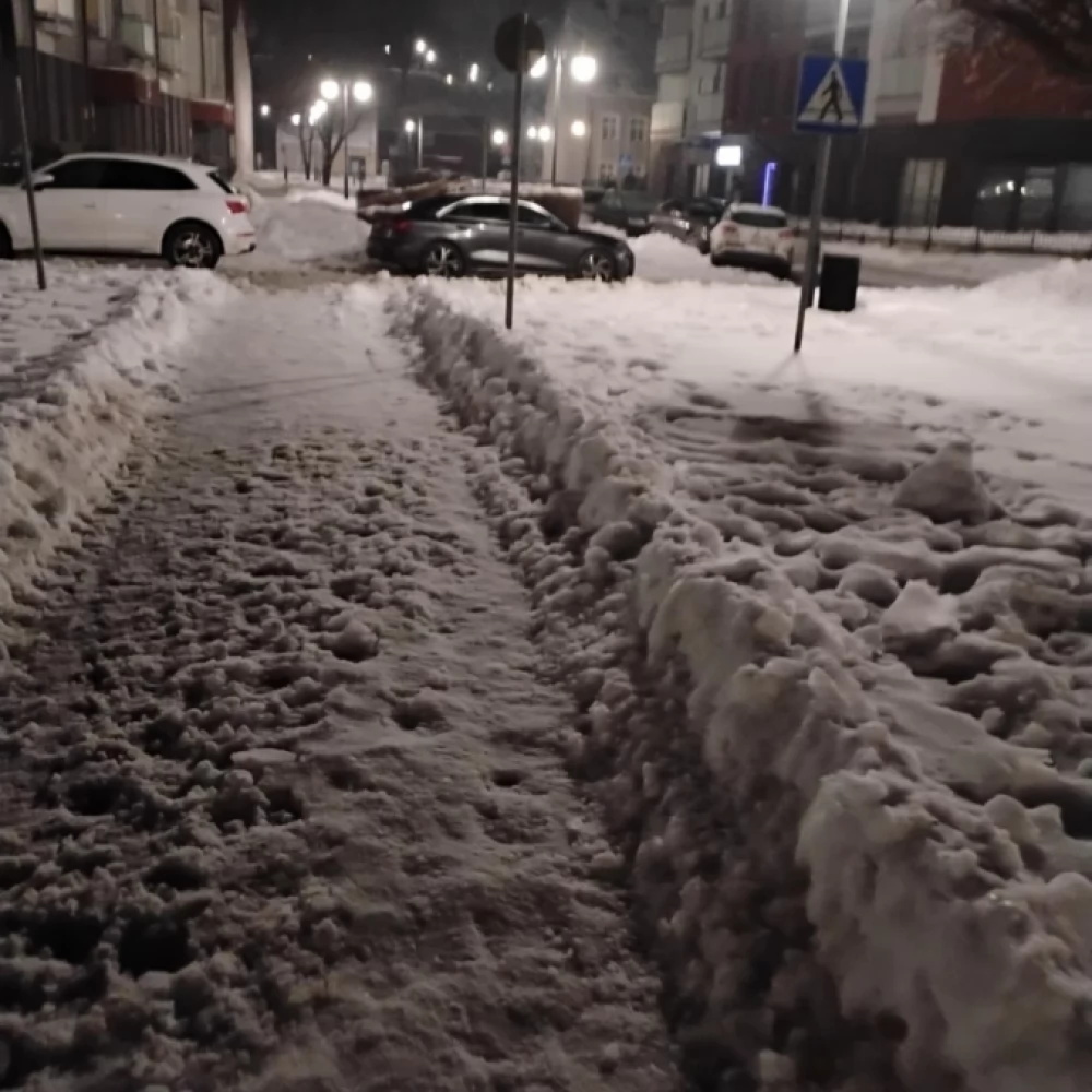 Przejście dla pieszych. Może służby się zainteresują