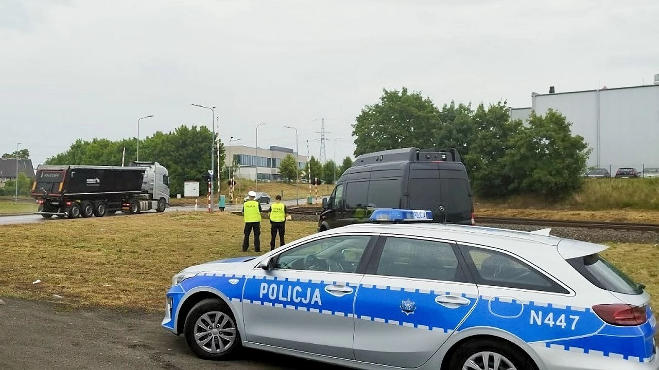 Przypominali o właściwym zachowaniu na przejeździe