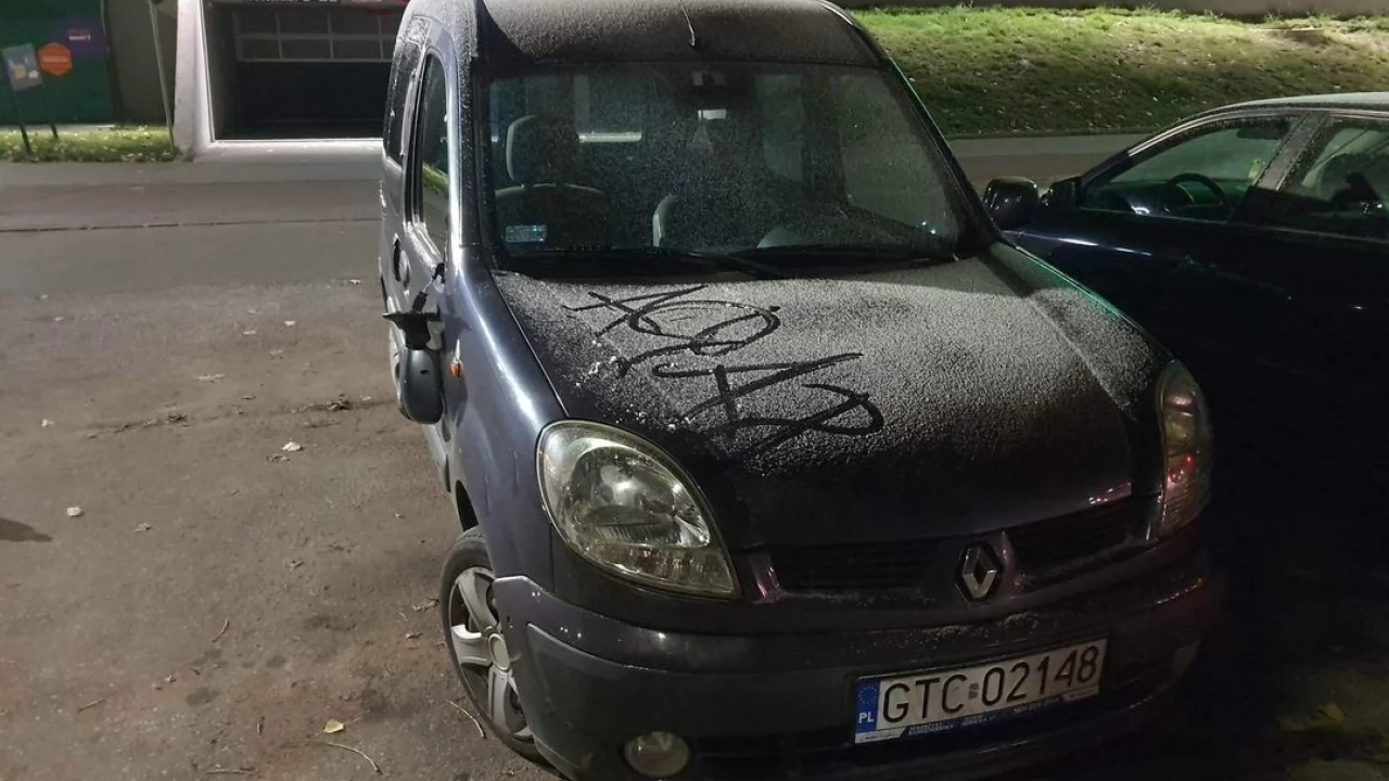 Pseudokibice uszkodzili samochód. Proszę o pomoc