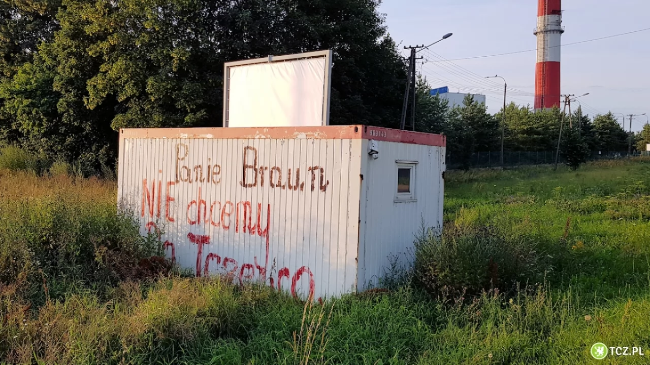 Rokitki nie chcą do Tczewa!? Protest na ścianie kontenera