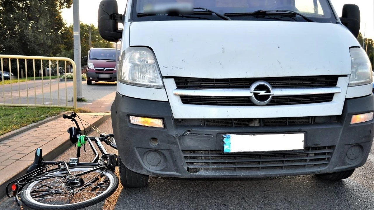 Rowerzystka potrącona na przejeździe