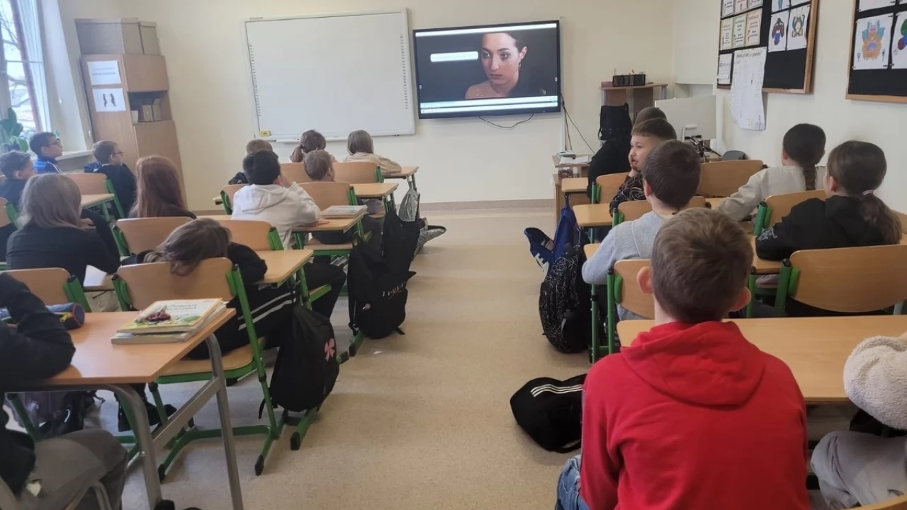 Rozmawiali o hejcie. Ważna lekcja dla uczniów z tczewskiej podstawówki