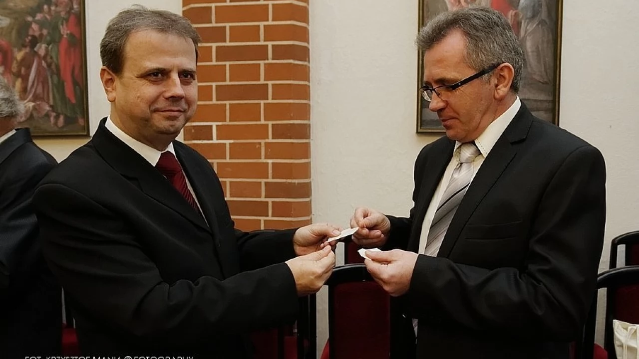 Samorządowcy połamali się opłatkiem