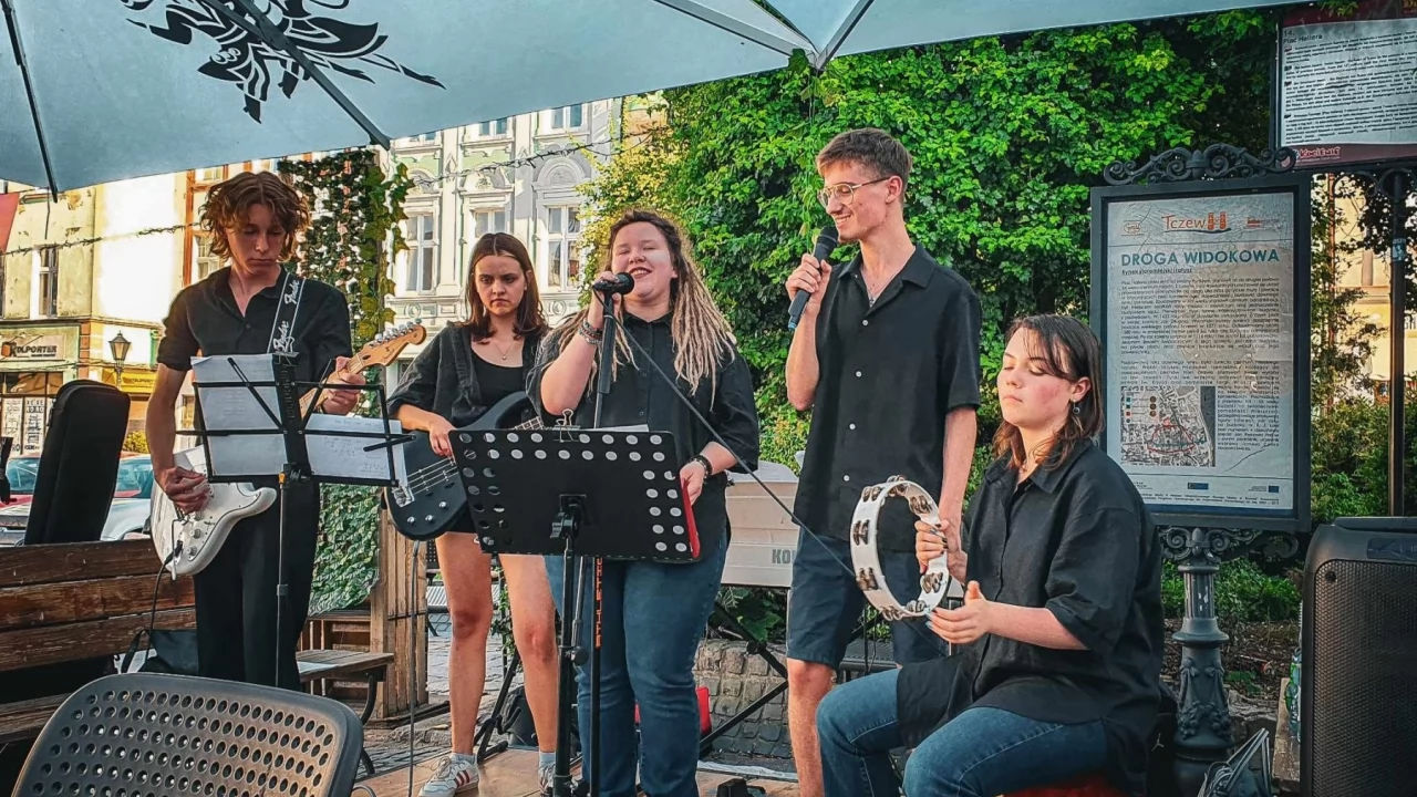 Send my love - Pianin de la capilla