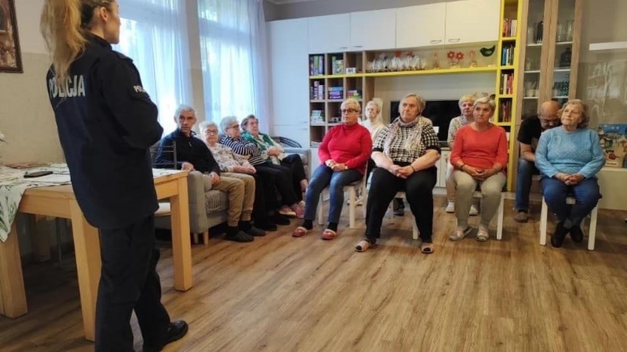 Seniorzy z Tczewa rozmawiają o bezpieczeństwie