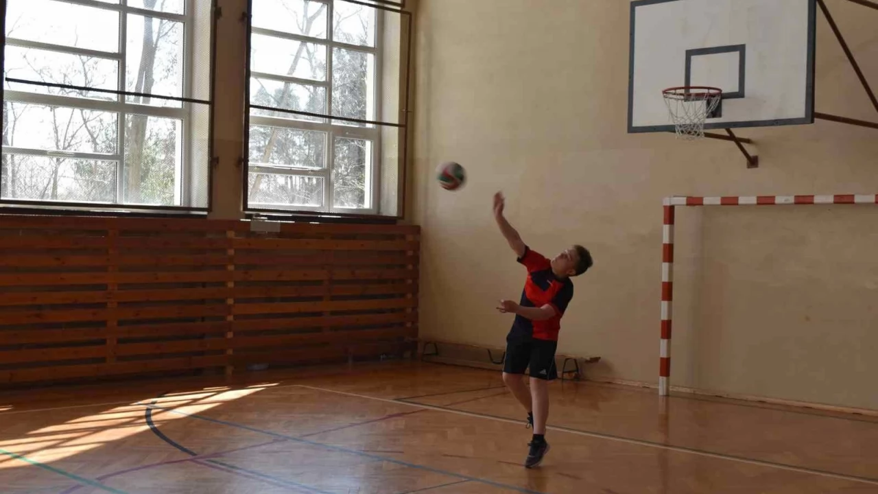 Siatkarskie zmagania w Półfinale Wojewódzkim