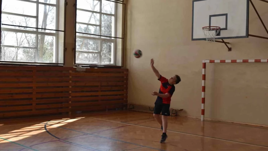 Siatkarskie zmagania w Półfinale Wojewódzkim