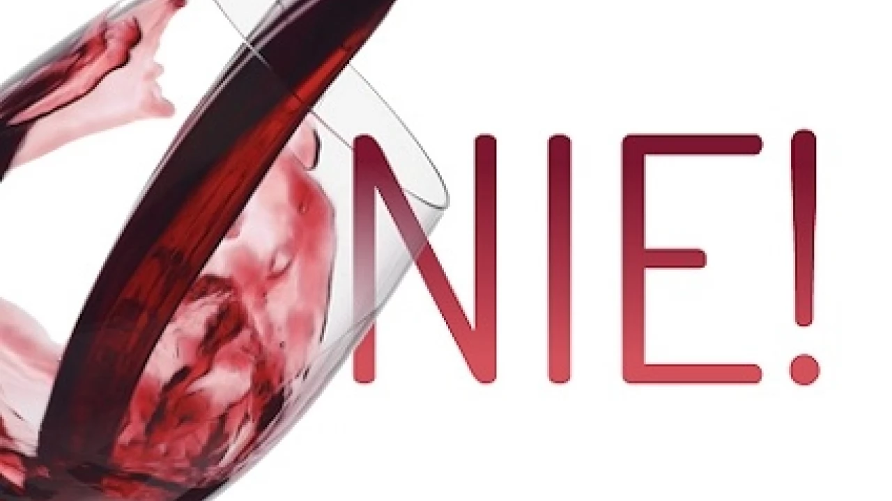 Sprzedaż alkoholu nieletnim! Gdzie to zgłosić?