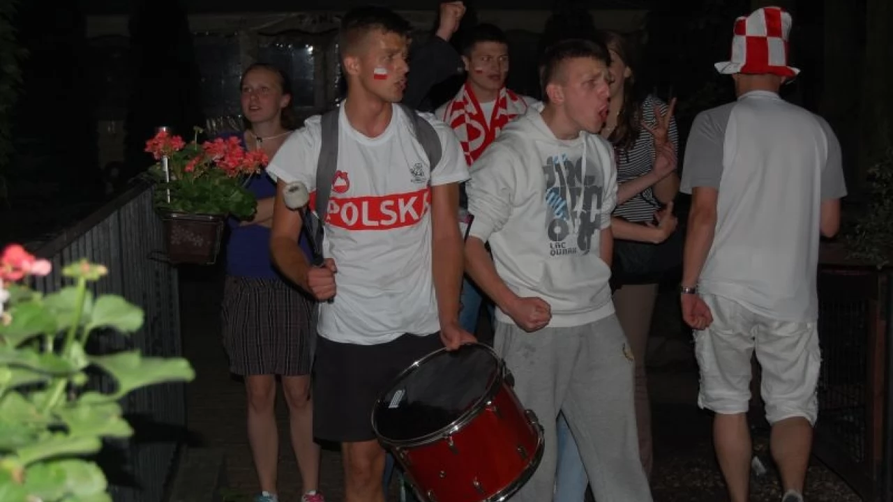 Strefy kibica za drogie