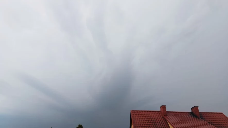 Synoptycy ostrzegają przed burzami