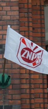 Flaga ZNP zawiasła wczoraj m. in. na tczewskiej Szkole Podstawowej nr 5