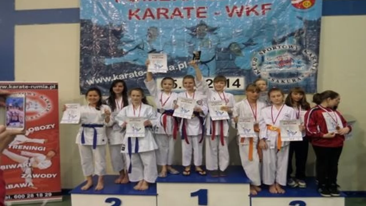 Tczewianie na zawodach karate