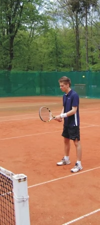 Tenis
