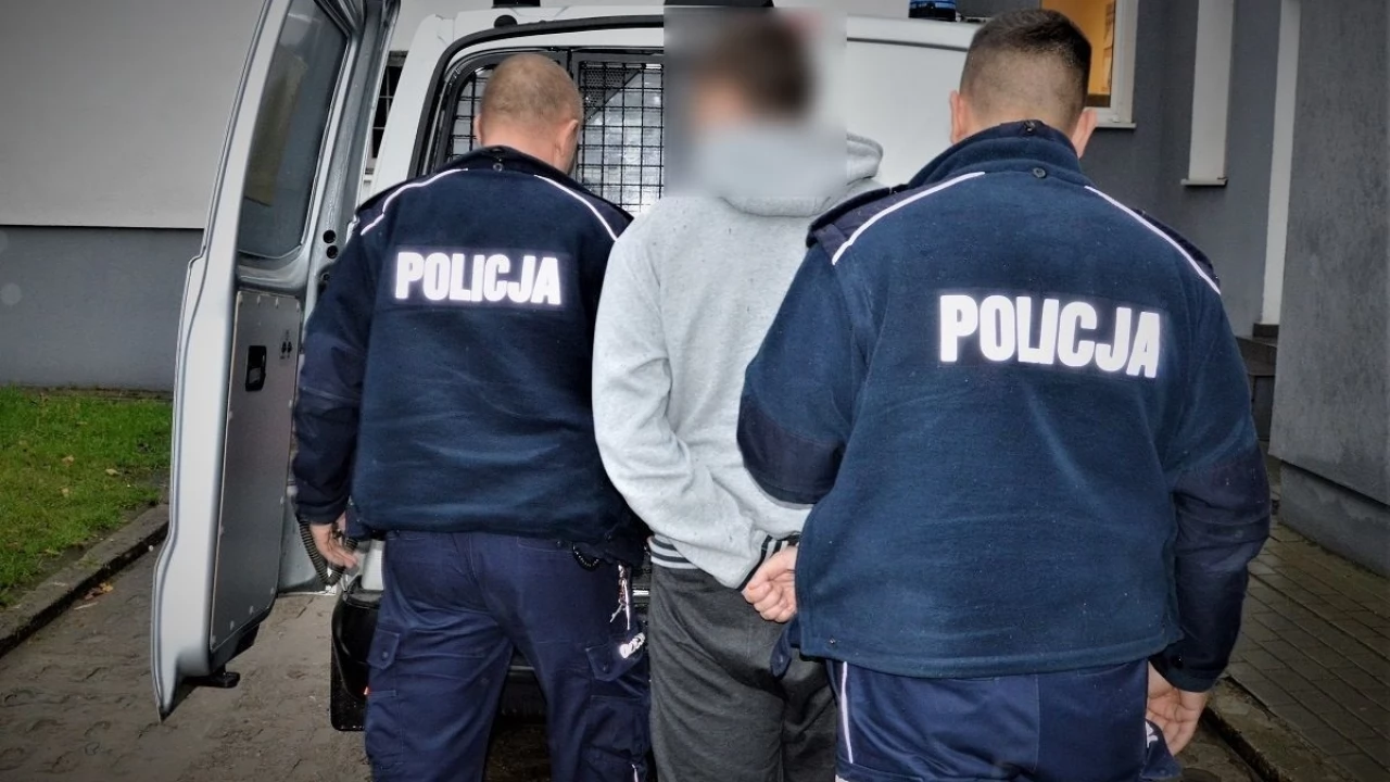 Traugutta. Miał pobić i zabrać kurtkę, 23-latek odpowie też za narkotyki
