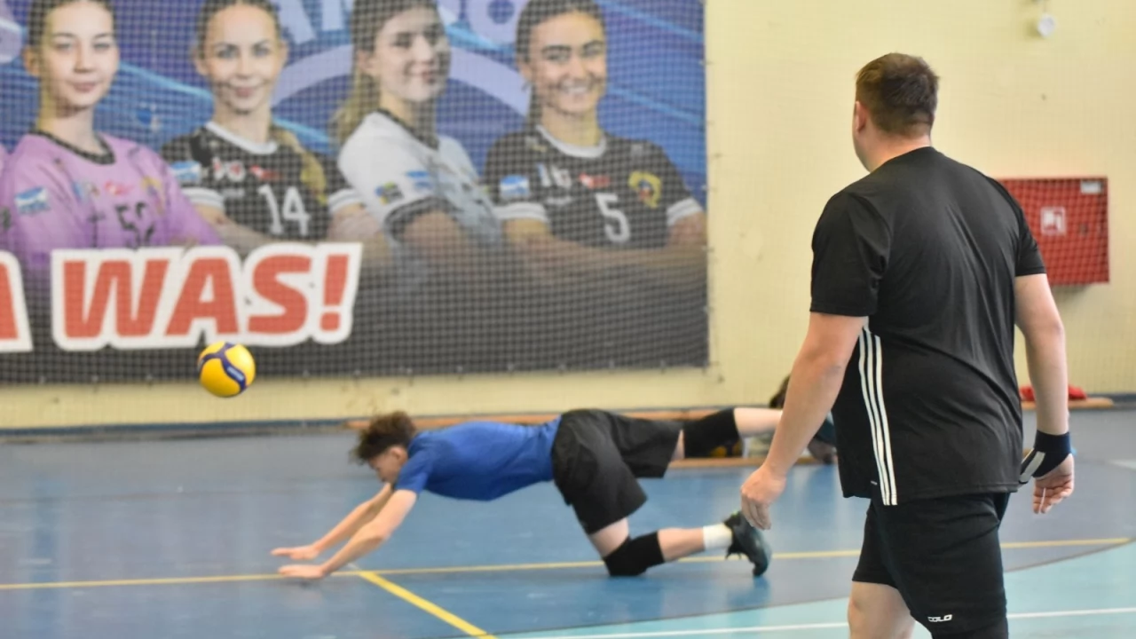 Turniej Piłki Siatkowej Drużyn Mieszanych