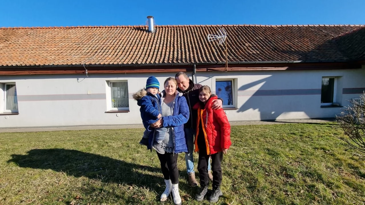 Uciekają przed koszmarem wojny. Pierwsi uchodźcy jadą do Tczewa
