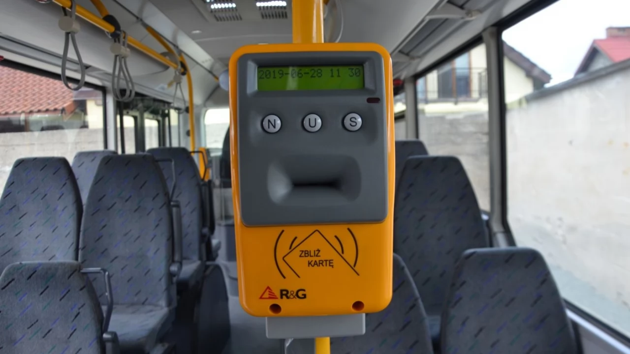 Uszkodzone kasowniki w autobusach