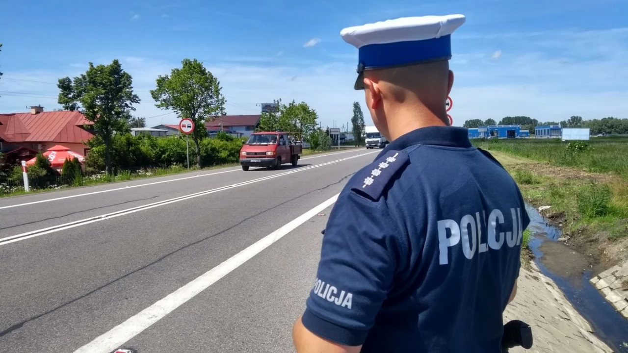 W piątek (15.07) wzmożone policyjne kontrole na trasach