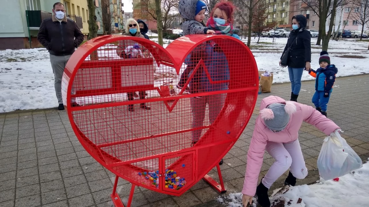 W Tczewie pojawiło się kolejne serduszko na zakrętki