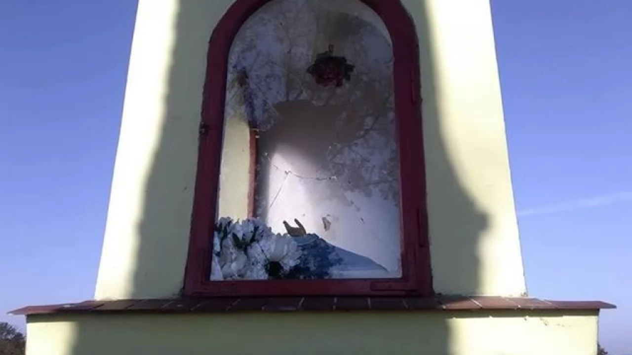 Wandale zniszczyli kapliczkę. Dwa razy