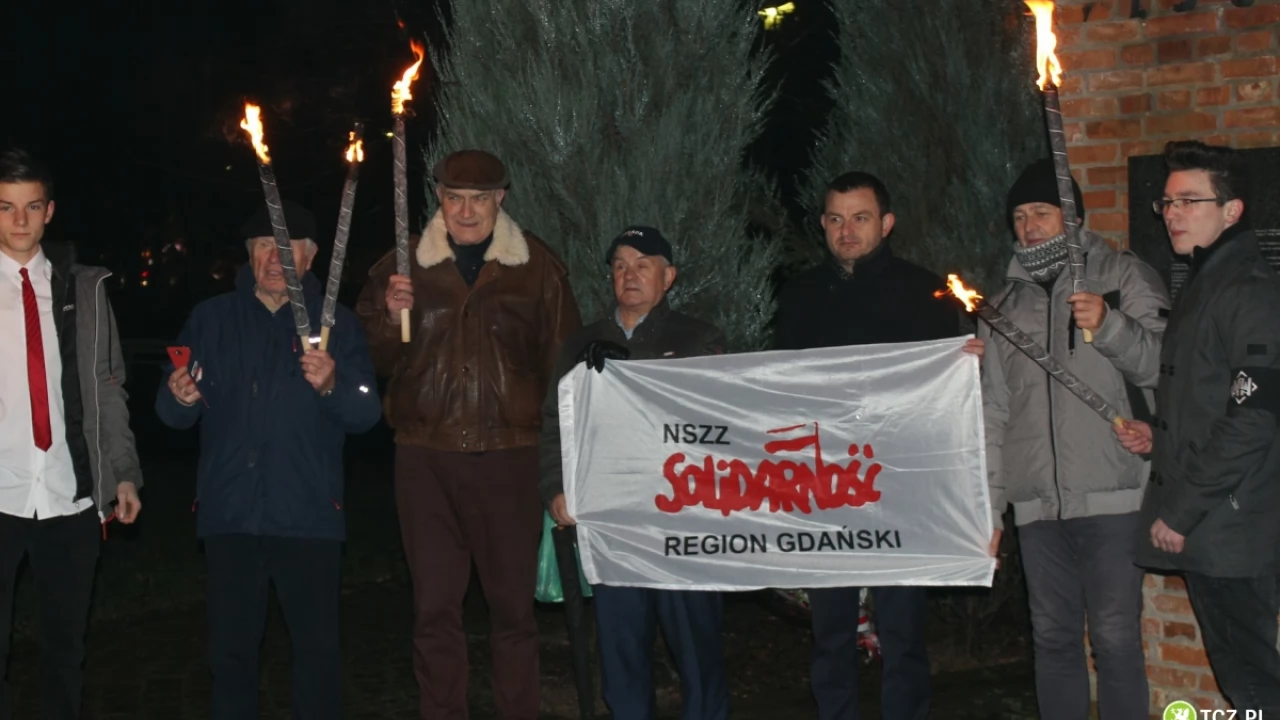 Wiec antykomunistyczny Solidarności i narodowców 13. grudnia