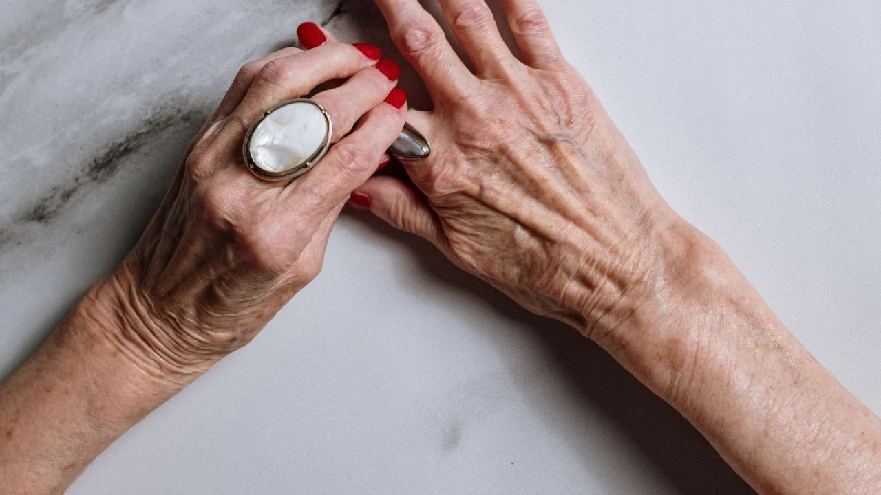 Wiek wciąż często decyduje o zatrudnieniu i awansie