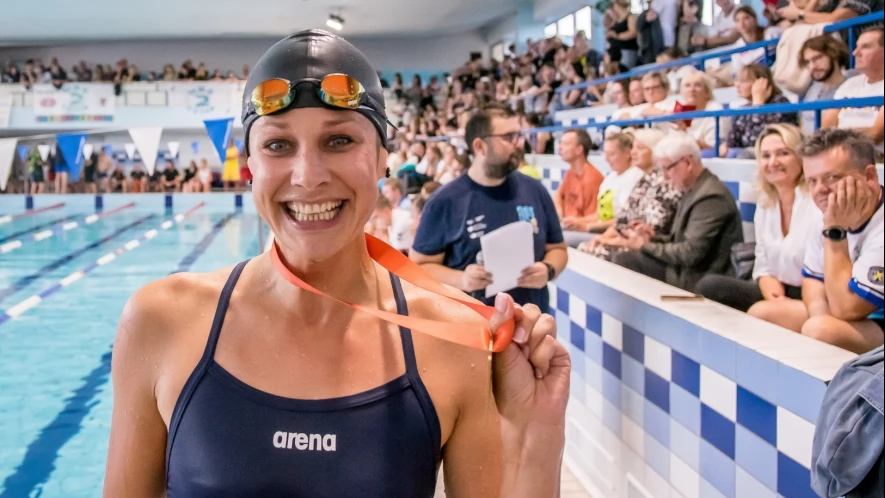 Wielkie zawody "starych" pływaków Szkoły Sportowej, czyli "50 m dowolnym na 50 lat SSP2 Tczew"
