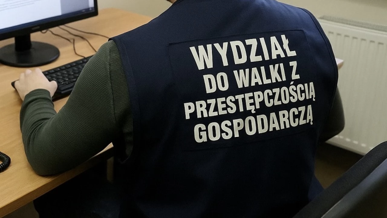 Wykorzystali cudze dane, by zaciągnąć 10 kredytów!